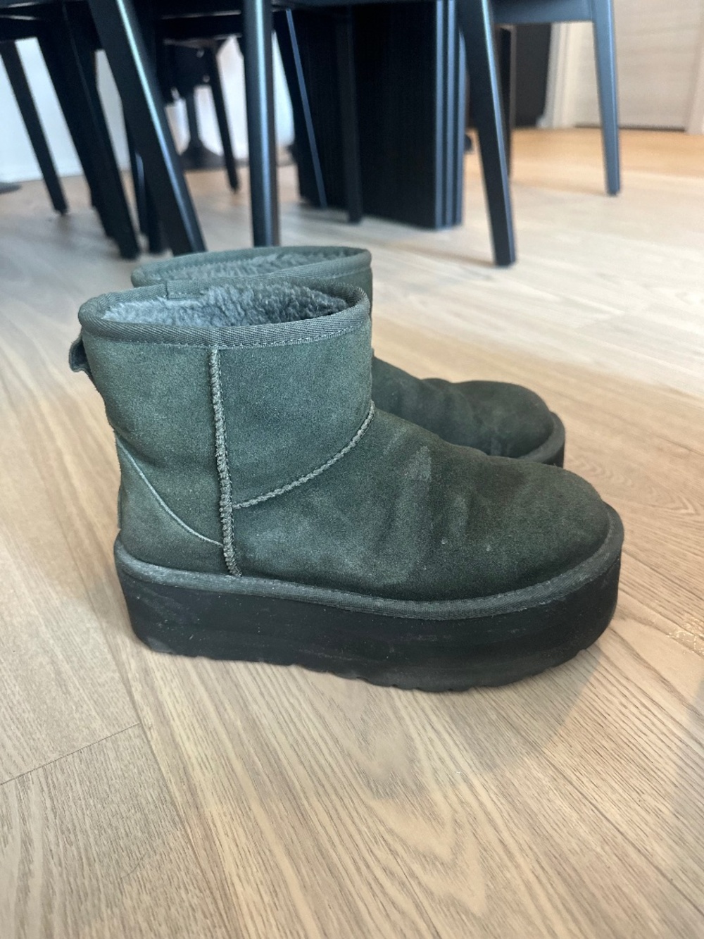Ugg Classic platform